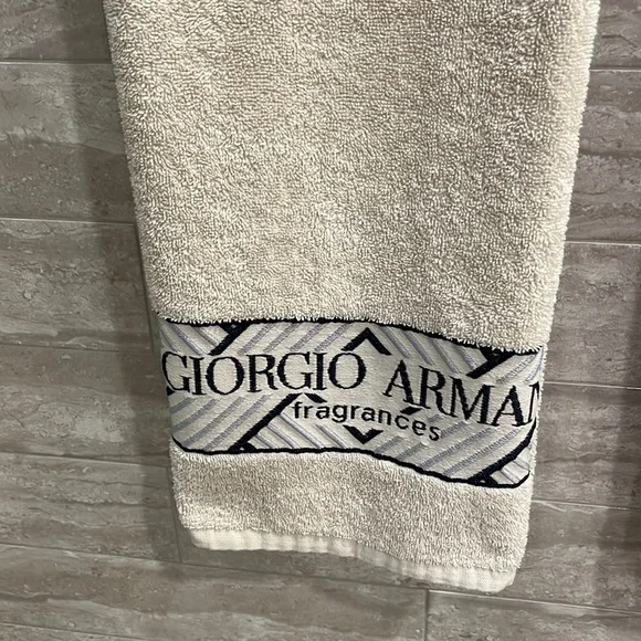 towel armani